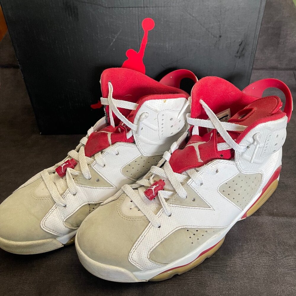 Air Jordan 6 Retro